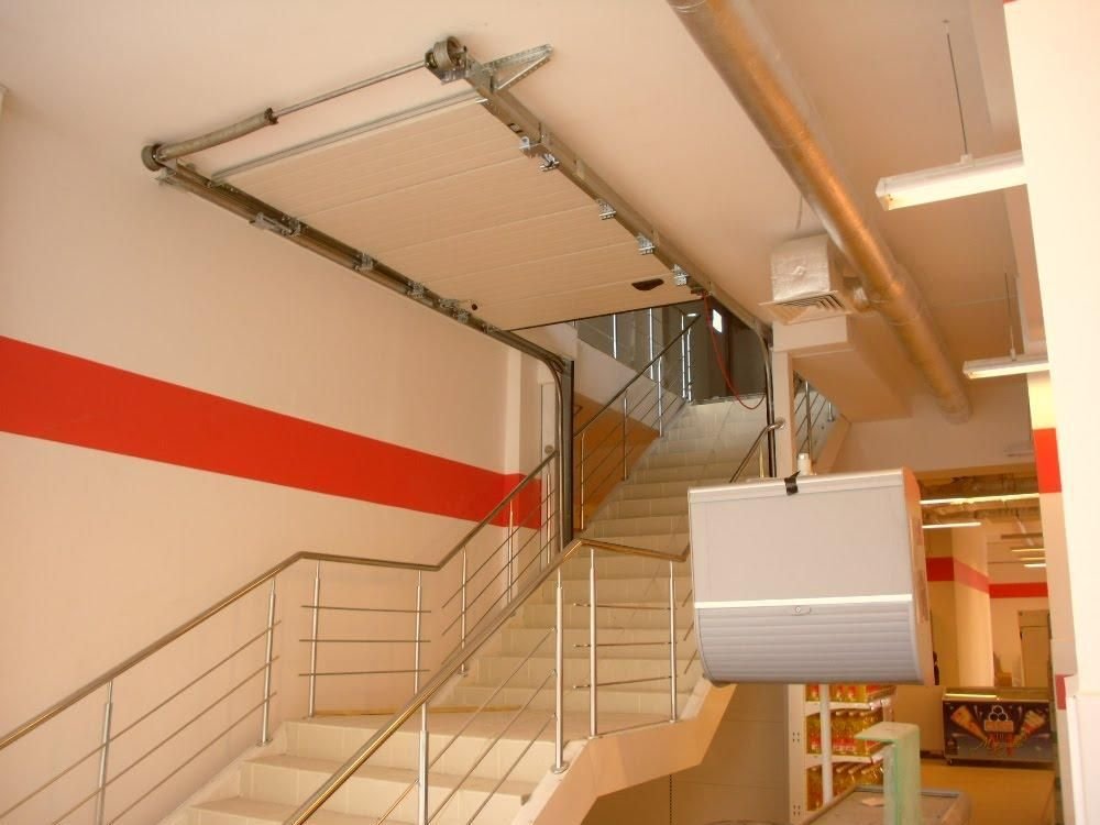 Секционные ворота Ryterna для второго этажа.